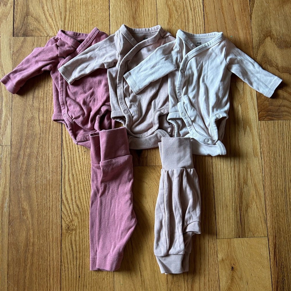 H&M Preemie Matching Sets- Bundle of 2 + extra bodysuit